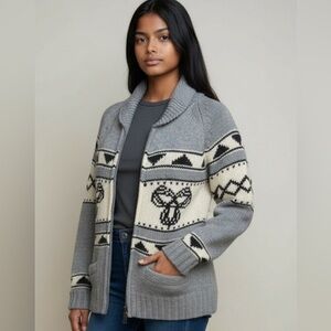 Aritzia TNA Grey Ivory Sea To Sky Zip Up Lambs Wool Cardigan Sweater GUC Medium
